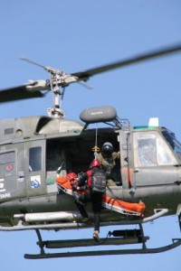 Elicottero -Un AB 212 in azione